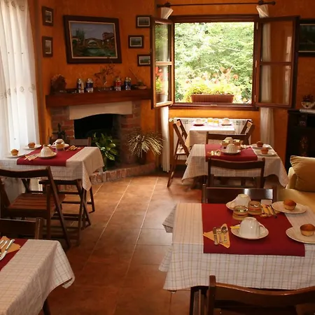La Pontiga De Homestay